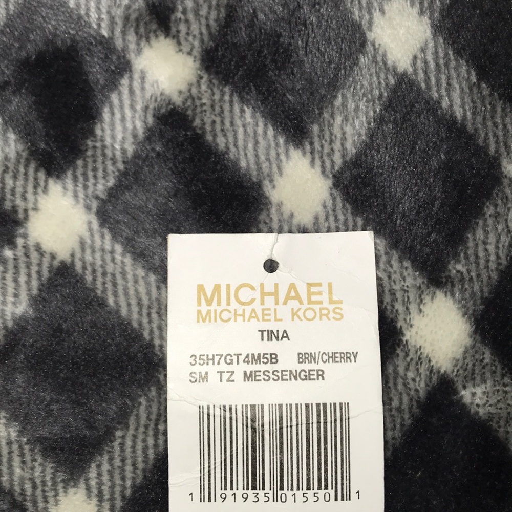 Michael Kors Purse - Picture 5 of 8